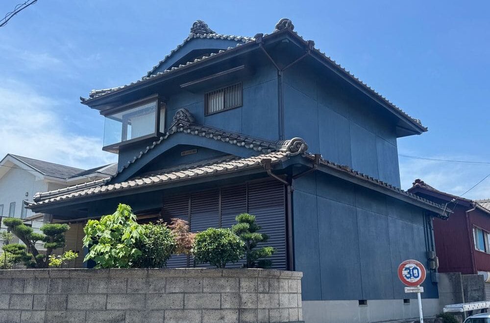 四日市市の外壁塗装をリペイント匠が施工した写真