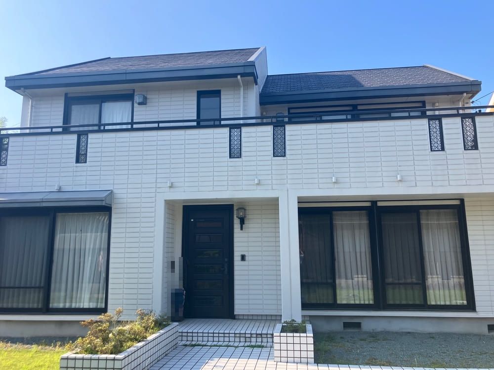 M様(津)外壁塗装-施工前_外壁全体 (2) M様(津)外壁塗装-施工前_外壁全体 (2)