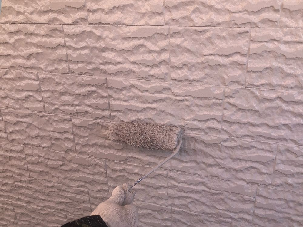 H様(伊賀市)外壁(上塗り1) 伊賀市の外壁塗装、屋根塗装をリペイント匠が施工した写真