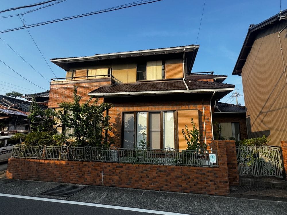 四日市市の外壁塗装をリペイント匠が施工した写真